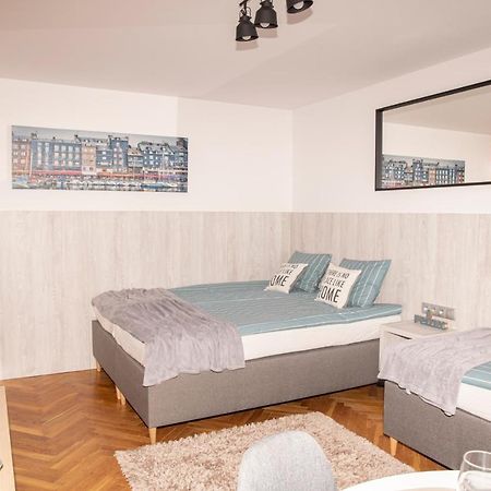 Leborska Kajuta Apartment Lebork Bagian luar foto