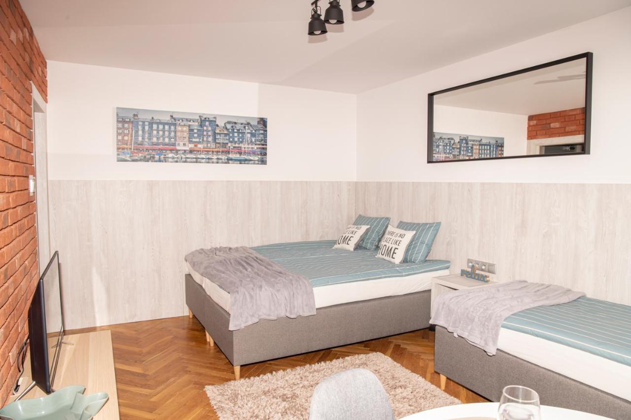 Leborska Kajuta Apartment Lebork Bagian luar foto